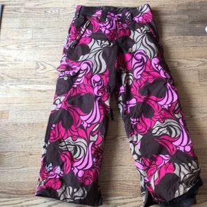 Girls Burton ski pants. EUC. Lots of pockets